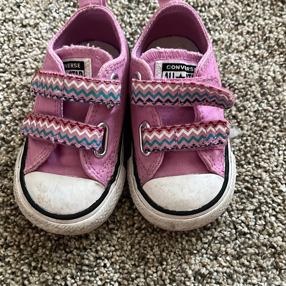 Toddler purple converse